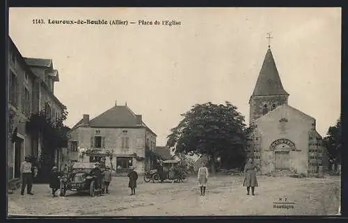 AK Louroux-de-Bouble /Allier, Place de l`Eglise