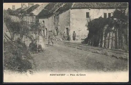 AK Pontavert, Place du Canon