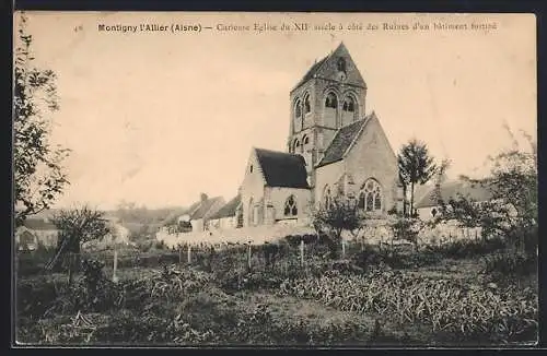 AK Montigny-l`Allier /Aisne, Curieuse Eglise à coté des Ruines d`un batiment fortifié