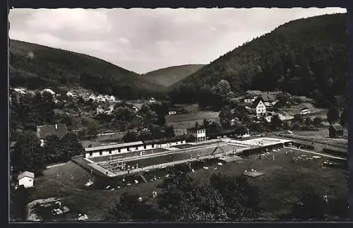 AK Calmbach im Schwarzwald, Das Schwimmbad vom Berg aus