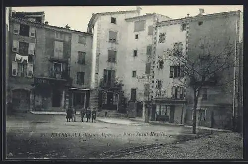 AK Entrevaux /B.-A., Place Saint-Martin