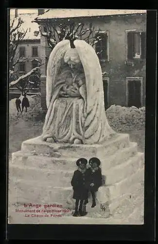 AK Hiver, Mädchen an der L`Ange gardien, Monument de neiger 1907, Eisplastik