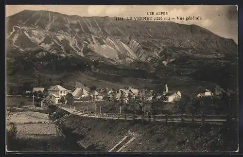 AK Le Vernet, 1200 m., Vue générale, Les Alpes