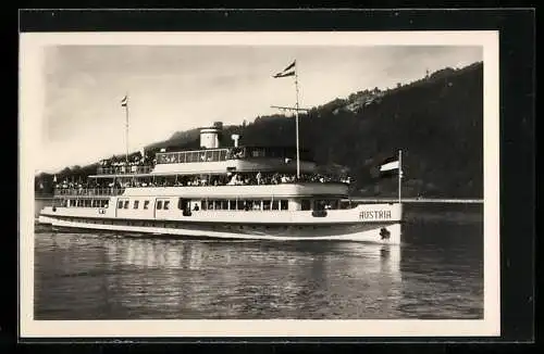 AK Bregenz am Bodensee, Motorschiff Austria in Fahrt