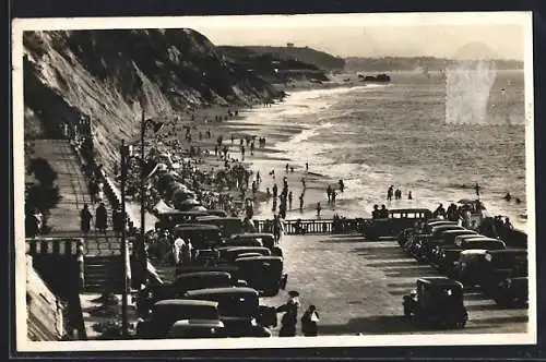 AK Biarritz, Côte de la côte des Basques, Strand und Autos an der Küste