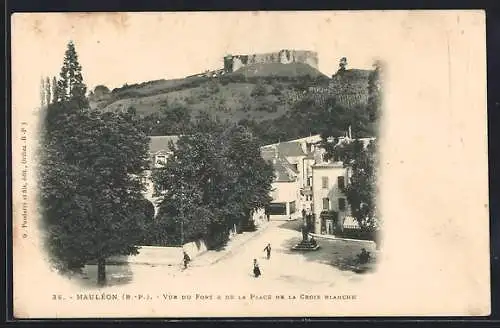 AK Mauléon, Vue du Fort & de la Place de la Croix Blanche