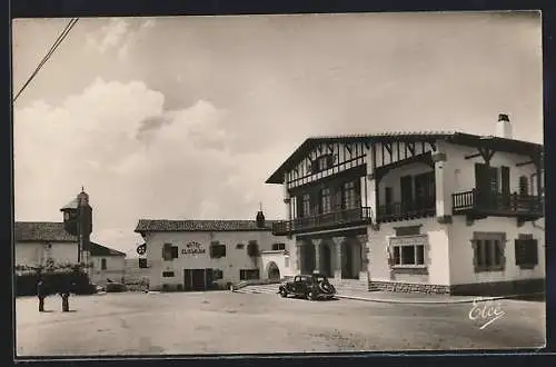 AK Bidart, La Mairie et l`Eglise