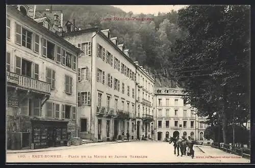 AK Eaux-Bonnes, Place de la Mairie et Jardin Darralde