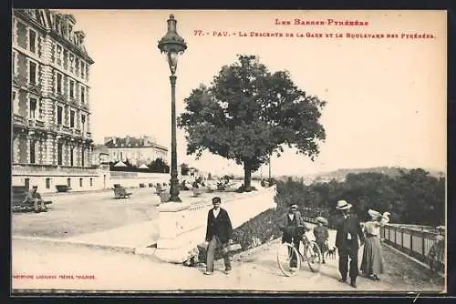 AK Pau /Basses-Pyrénées, La Descente de la Gare et le Boulevard des Pyrénées