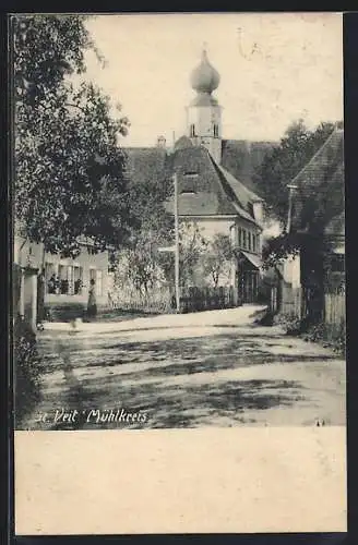 AK St. Veit /Mühlkreis, Strassenpartie mit Kirche