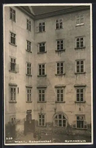 AK Wien, Schottenhof, Gymnasium