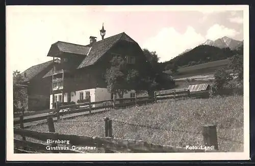 AK Haus im Ennstal, Birnberg, Gasthaus Grundner und Berge im Hintergrund