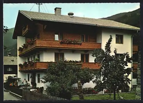 AK Zell am Ziller, Gästehaus Neuhauser, Strasse Gaudergasse 45