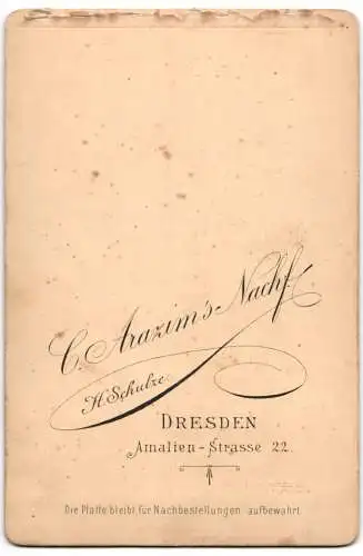 Fotografie C. Arazim`s Nachf., Dresden, Amalien-Strasse 22, Familienporträt mit zwei Kindern und einem Reifen