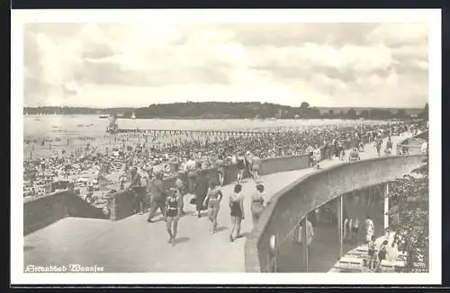 AK Berlin-Wannsee, Strandbad mit Badegästen