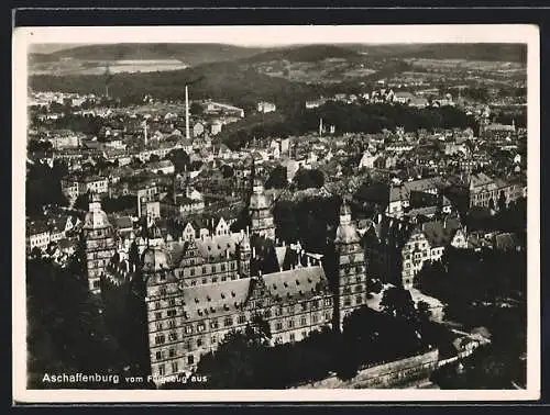 AK Aschaffenburg, Schloss mit Blick in die Stadt aus der Vogelschau, Fliegeraufnahme