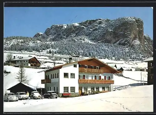 AK Wolkenstein /Grödental, Garni Crespeina im winterlichen Bergidyll