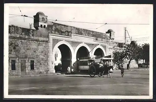 AK Tunis, Bab Saadoum, Strassenbahn