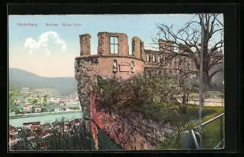 AK Heidelberg, Schloss, Der Dicke Turm, im Hintergrund die Ortschaft