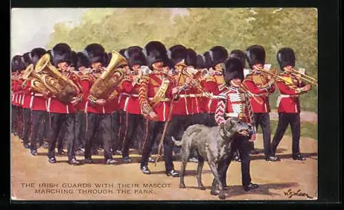 Künstler-AK The Irish Guards with their Mascot marching through the Park