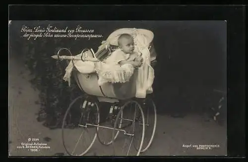 AK Prinz Louis Ferdinand von Preussen im Kinderwagen