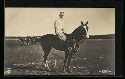 AK Der Kronprinz, Portraitfoto von Kronprinz Wilhelm beim Polospiel zu Pferde