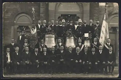 Foto-AK Bötzingen, Glockenweihe, Gruppenbild