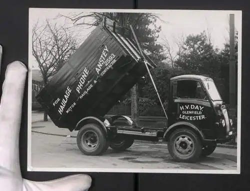 Fotografie Lastwagen Morris mit Hamshaw Aufbau, LKW-Kipplader H. V. Day Gelnfield Leicester