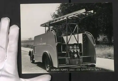 Fotografie Feuerwehr Löschfahrzeug, Morris LKW & Sigmund Pumps LTD. Gateshead-on-Tyne, Burgh of Girvan Fire Brigade