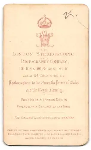 Fotografie London Stereoscopic Company, London, Regent Street 106-110, CDV eines eleganten Herren