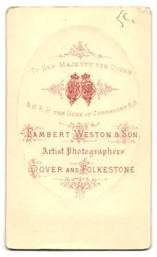 Fotografie Lambert Weston & Son, Dover, Porträt eines jungen Mannes in Anzug