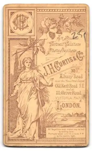 Fotografie J. H. Curtis & Co., London, Albany Road 30, Porträt eines eleganten Mannes