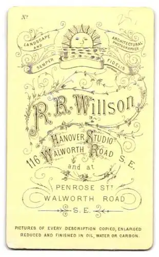 Fotografie R. Roberts Willson, Walworth, Hanover Studio 116 Walworth Road, Porträt einer Frau