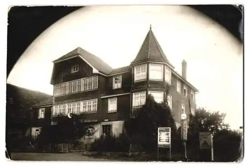 Fotografie unbekannter Fotograf, Ansicht Grünmettstetten, Gasthof Seewald, Shell-Tankstelle / Zapfsäule