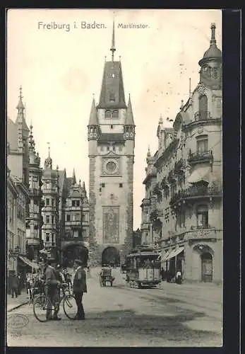 AK Freiburg, Martinstor, Strassenbahn, Radfahrer