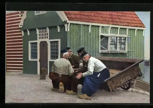 Künstler-AK Photochromie Nr. 1950: Volendam, eine Gruppe Männer im Gespräch