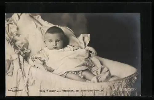 AK Prinz Wilhelm von Preussen, der jüngste Hohenzoller im Kinderbett