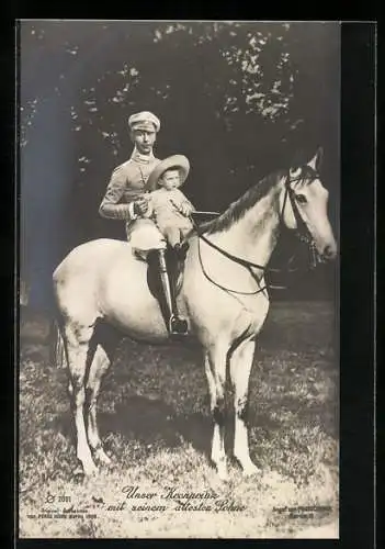 AK Kronprinz Wilhelm von Preussen mit seinem Sohn auf einem Pferd