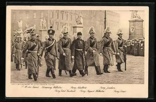 AK Kaiser und Kronprinzen bei einer Strassenparade