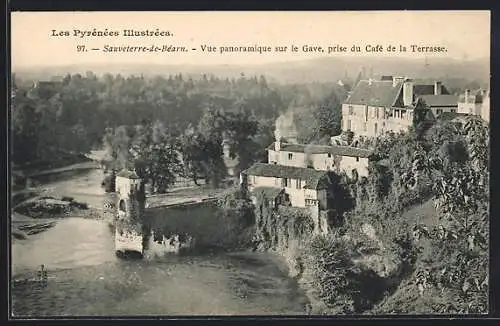 AK Sauveterre-de-Béarn, Vue panoramique sur le Gave, prise du Cafe de la Terrasse