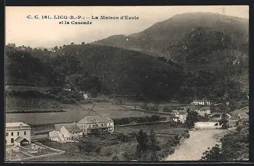 AK Licq /B.-P., la Maison d`École et la Cascade