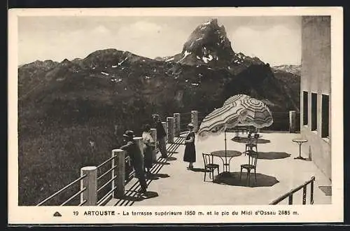 AK Artouste, La terrasse supérieure et le pic du Midi d`Ossau