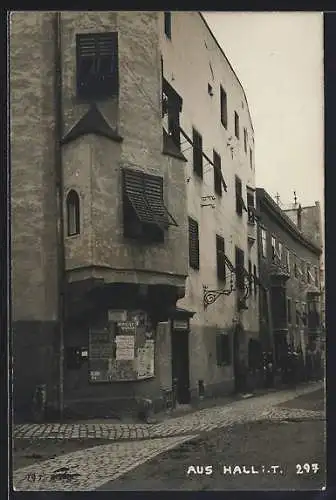 AK Hall i. T., Fleischhauerei Johann Junker, Strassenpartie