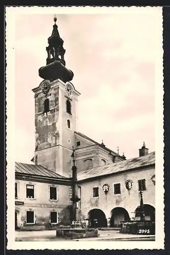 AK Hofkirchen im Mühlkreis, Kirchenplatz mit Pranger