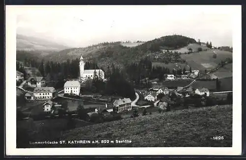 AK St. Kathrein am Hauenstein, Ortsansicht mit Fernblick von einem Acker aus