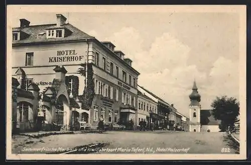 AK Marbach /Nd., Maria Taferl, Strassenpartie mit Hotel Kaiserhof und Kirche