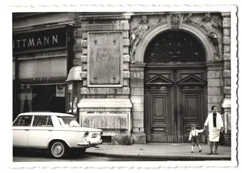 Fotografie unbekannter Fotograf, Ansicht Wien, Wipplinger Strasse 2, Portal Versicherungs-Geschäftshaus