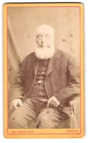 Fotografie Abel Lewis, Douglas / Isle of Man, Portrait eines älteren Herrn mit Bart