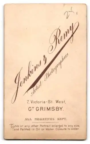 Fotografie Jenkins & Remy, Grimsby, Victoria-St. West 7, Porträt einer Dame