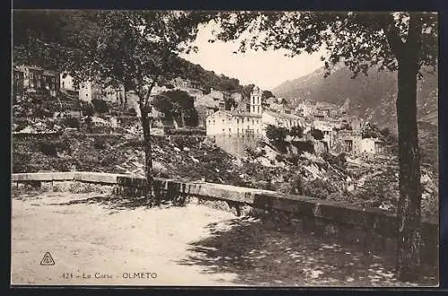 AK Olmeto, Blick auf die Stadt und umliegende Berge